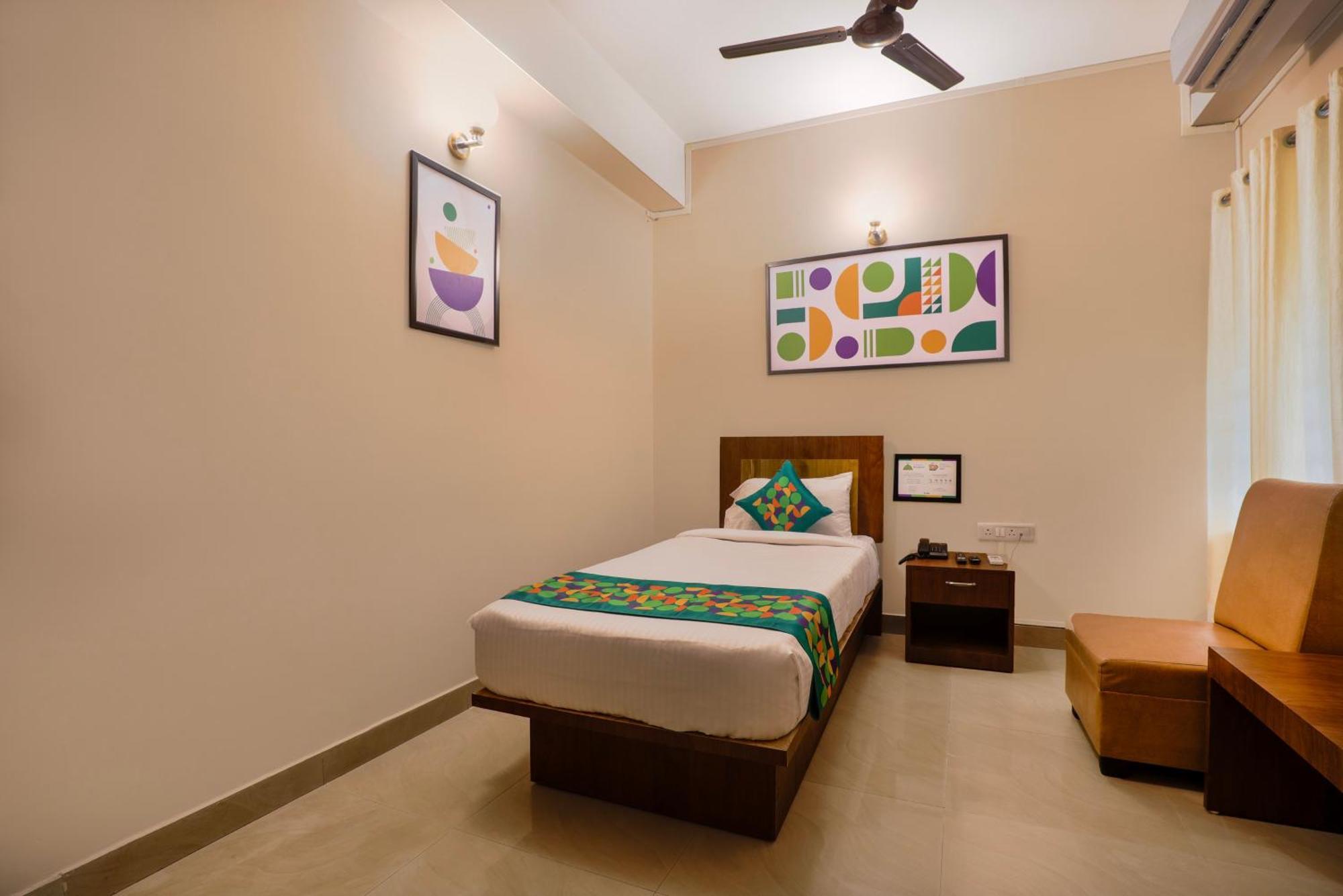 Treebo Urban Oasis Inn Guwahati Eksteriør billede