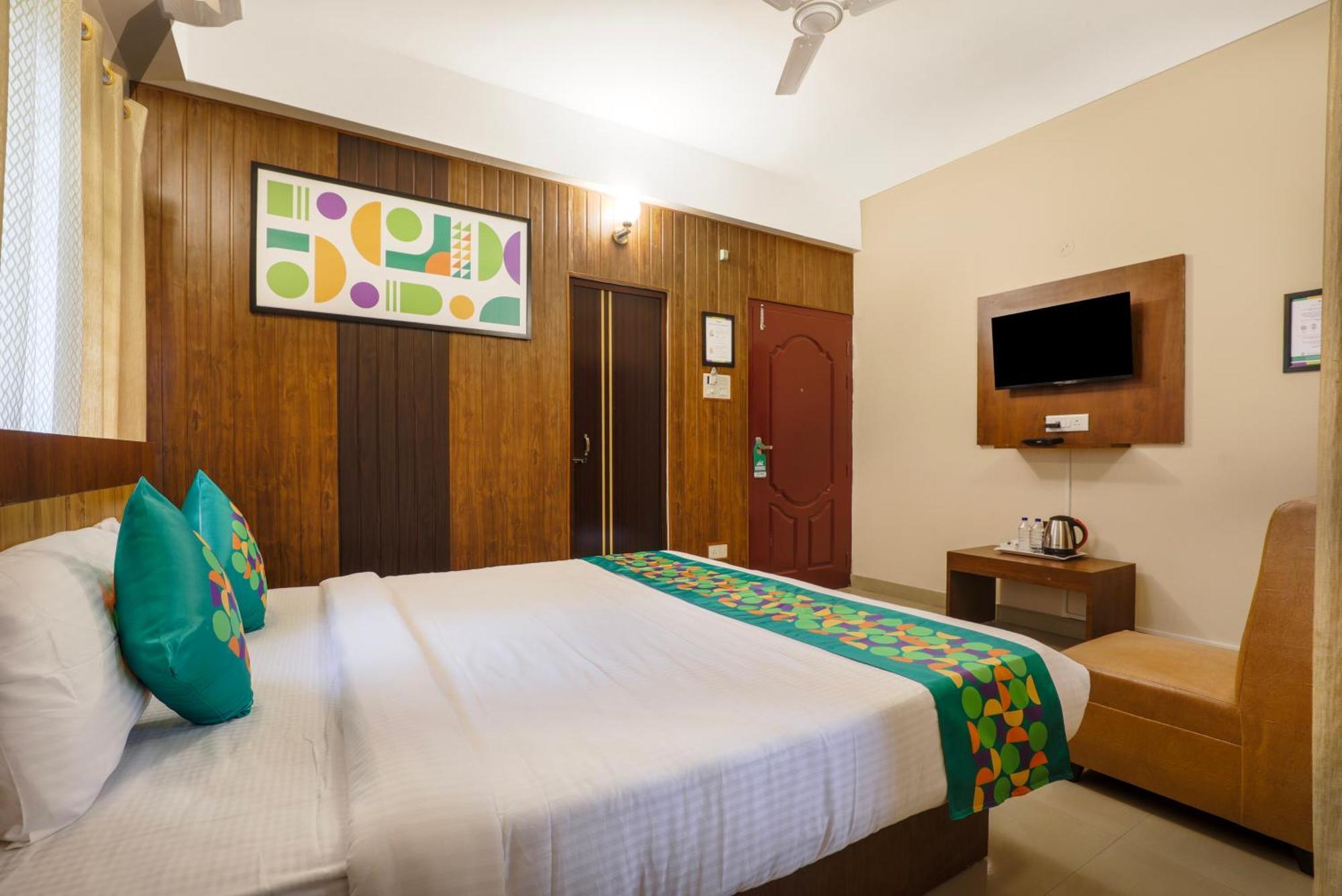 Treebo Urban Oasis Inn Guwahati Eksteriør billede